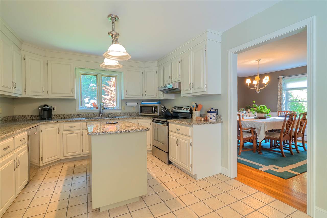 55 Spring Brook Drive Hampstead, NH 03841 - Photo 7 of 36 Gallery Image 7