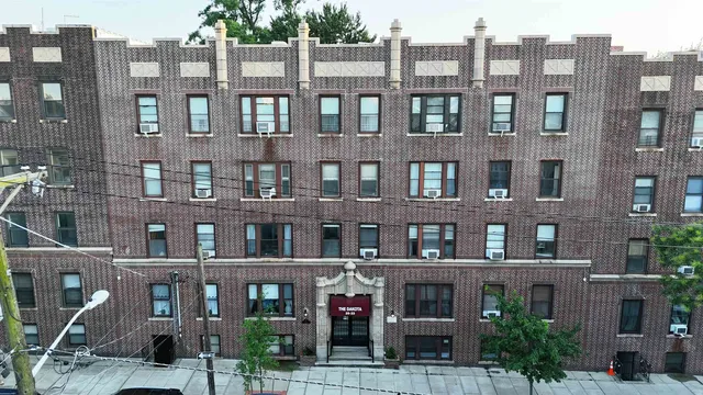 $399,000 | 29-33 51st Street, Unit A, Weehawken, NJ 07086