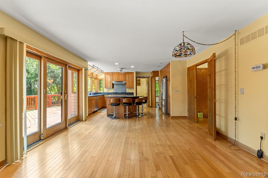18990 Beck Road Northville, MI 48168 - Photo 13 of 60