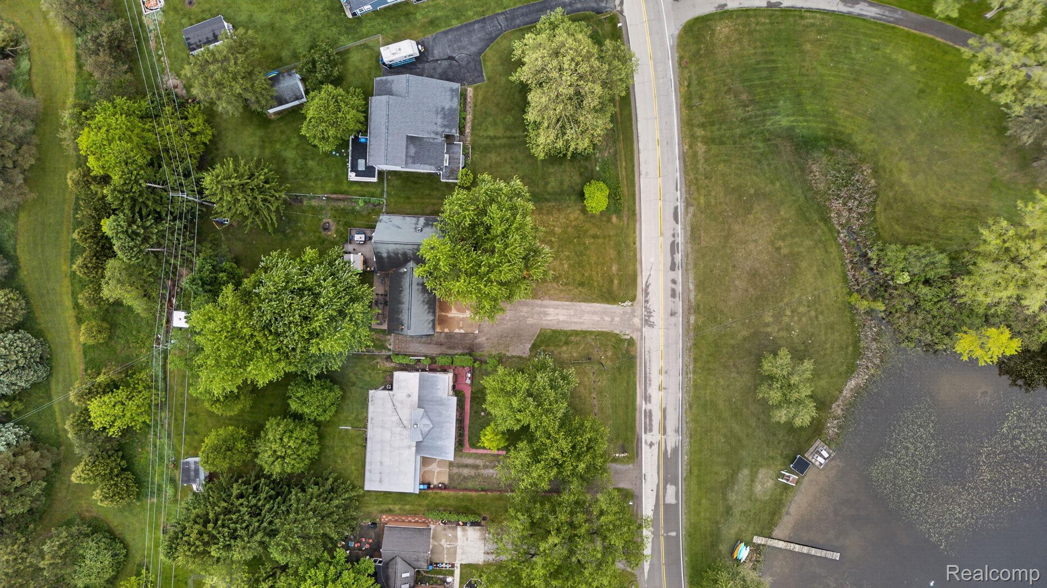 1280 Petts Road Fenton, MI 48430 - Photo 55 of 62 Bird's eye view