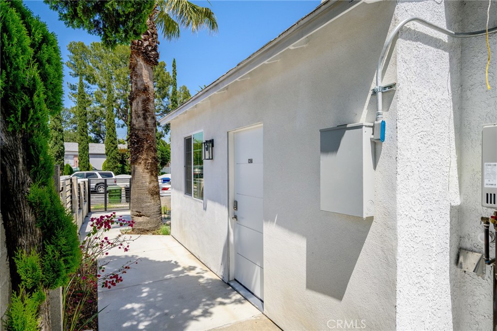 8435 Rincon Avenue Sun Valley, CA 91352 - Photo 25 of 61