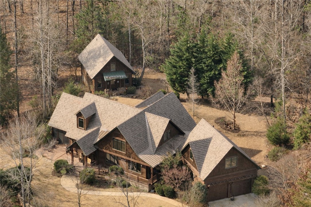 511 Palmer Way Main House and Detached Guest House elevated on a Peninsula overlooking Lake Keowee