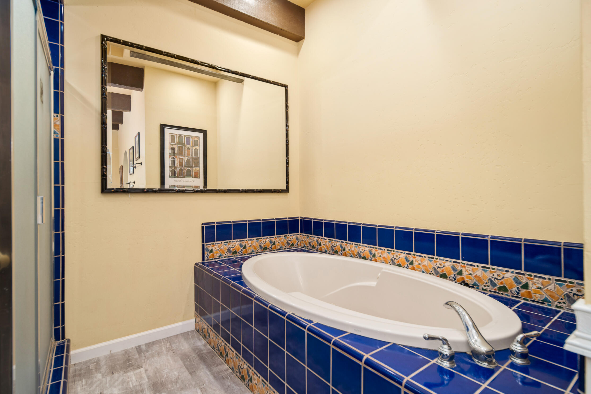 20718 Darsy Road Tehachapi, CA 93561 - Photo 30 of 64 a white bath tub sitting next to a bathroom