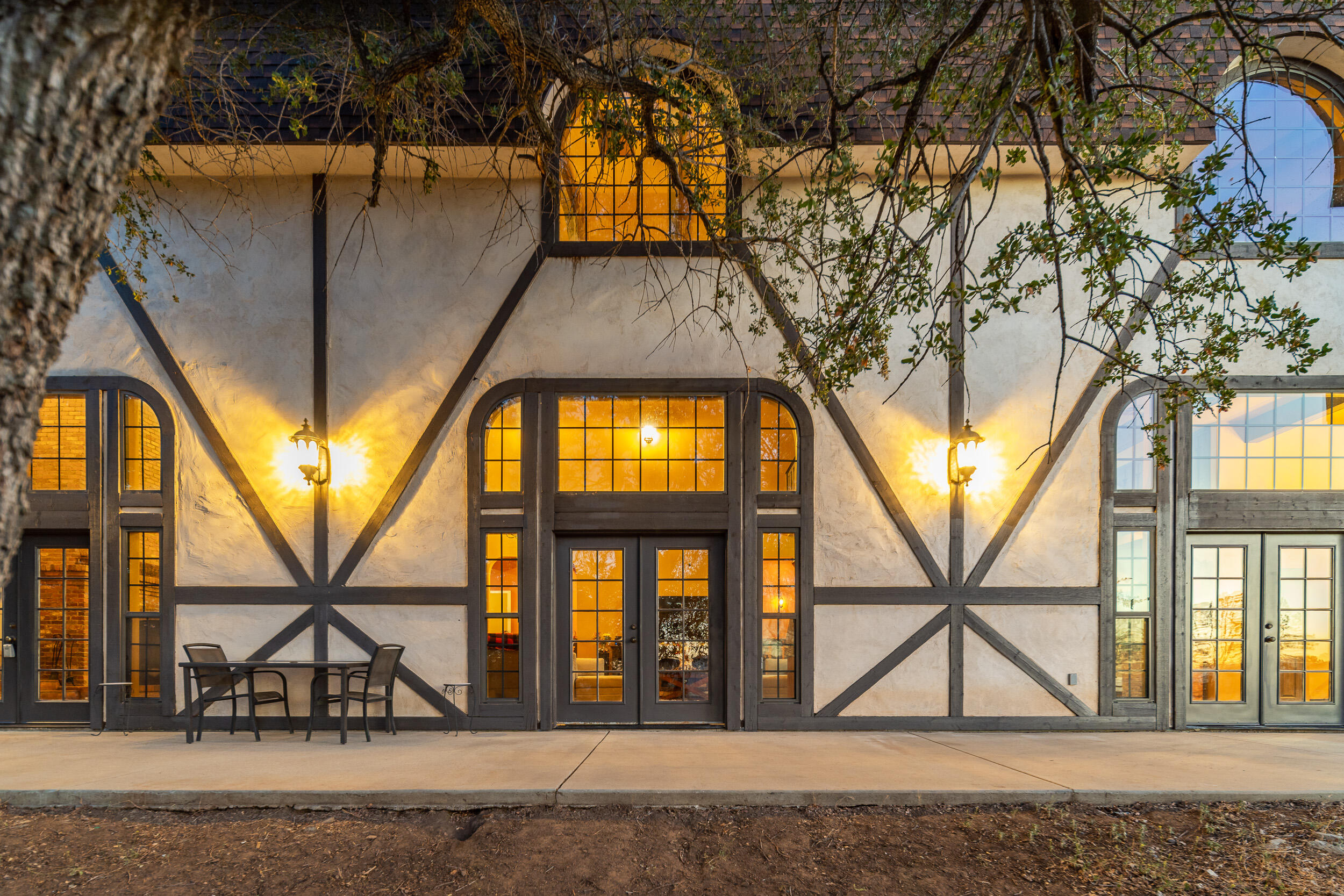 20718 Darsy Road Tehachapi, CA 93561 - Photo 7 of 64 a view of outdoor space and a street