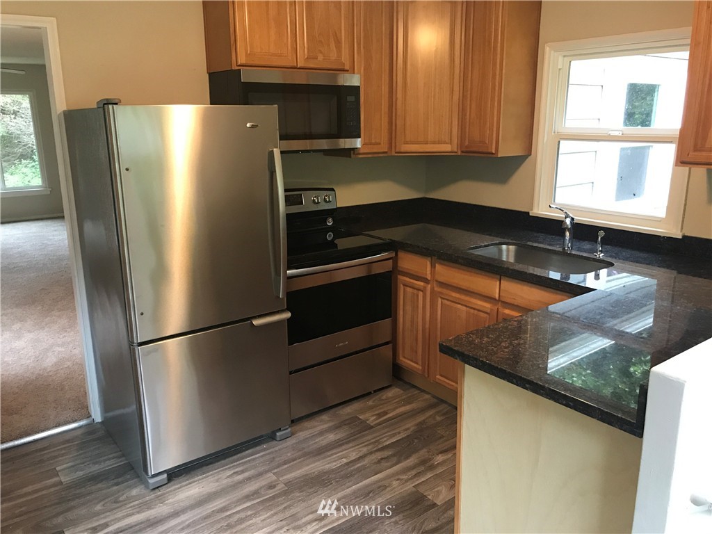 4308 Heather Road Bremerton, WA 98312 - Photo 11 of 24 Gallery Image 11