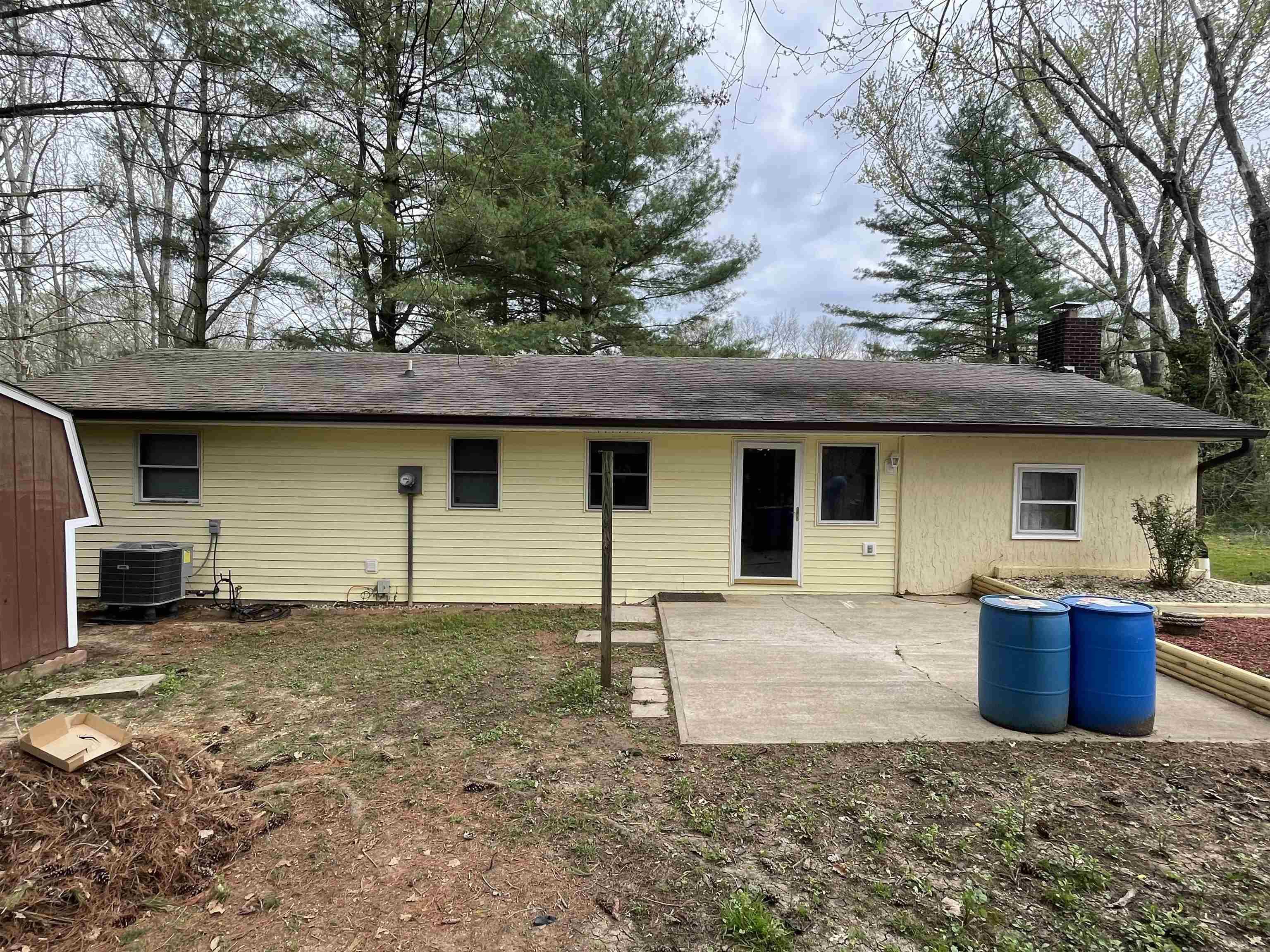 296 Greenhill Addition Road Bedford, IN 47421 - Photo 5 of 31