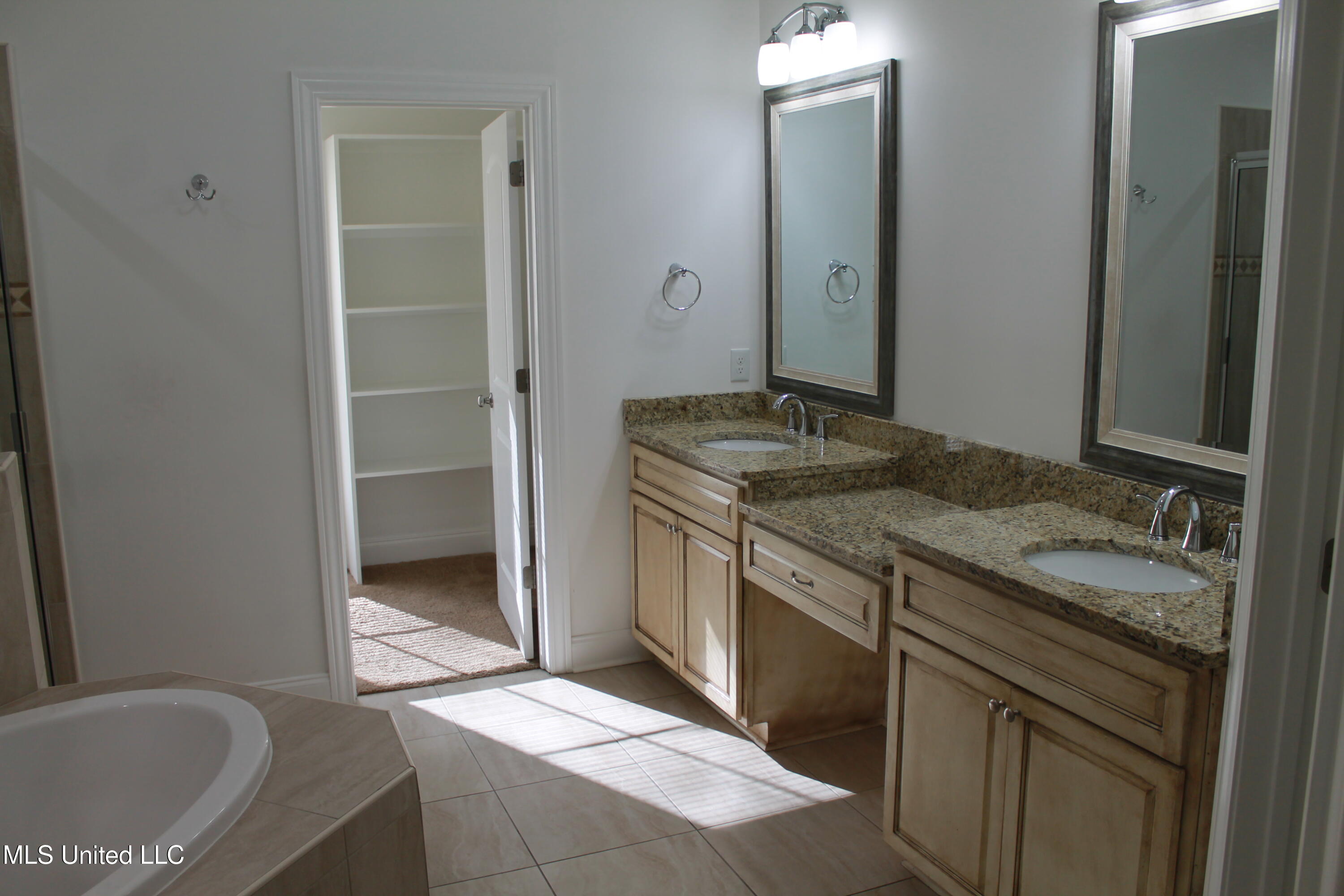 6272 Coleman Road Olive Branch, MS 38654 - Photo 16 of 25 IMG_3112