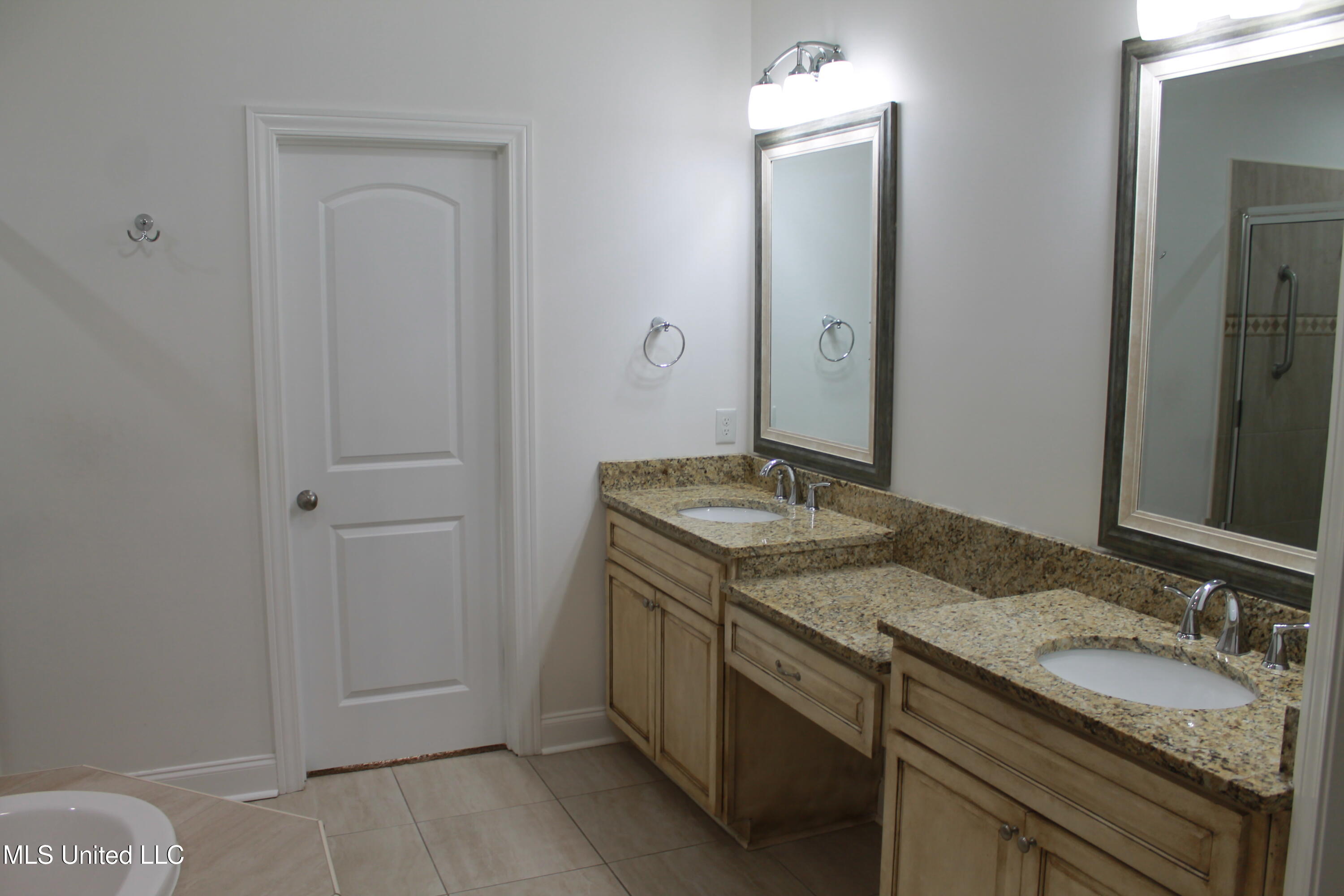 6272 Coleman Road Olive Branch, MS 38654 - Photo 17 of 25 IMG_3114