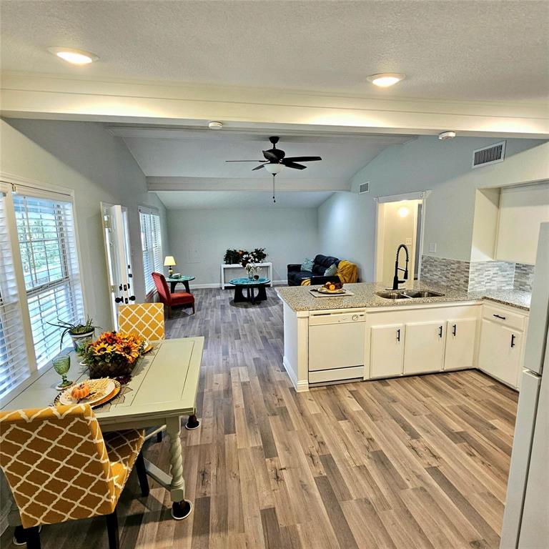 412 Oahu Loop Tool, TX 75143 - Photo 6 of 24