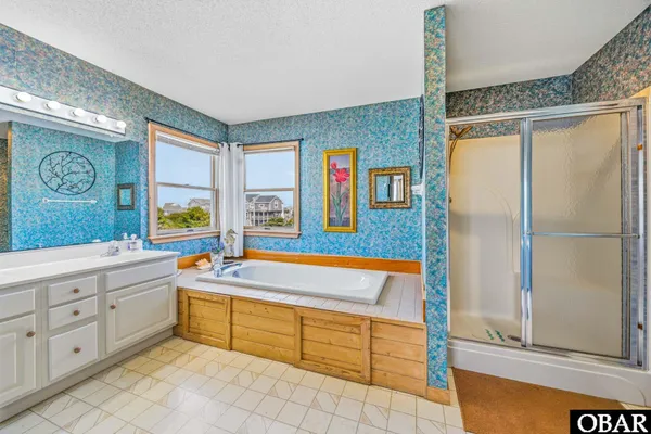 $899,000 | 23032 Cross Of Honor Way, Rodanthe, NC 27968