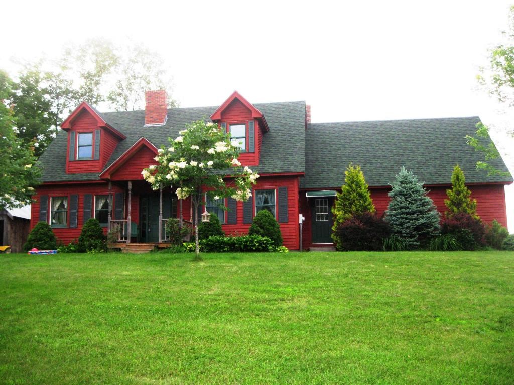 906 Folsom Hill Road Marshfield, VT 05658 - Photo 3 of 32 Gallery Image 3