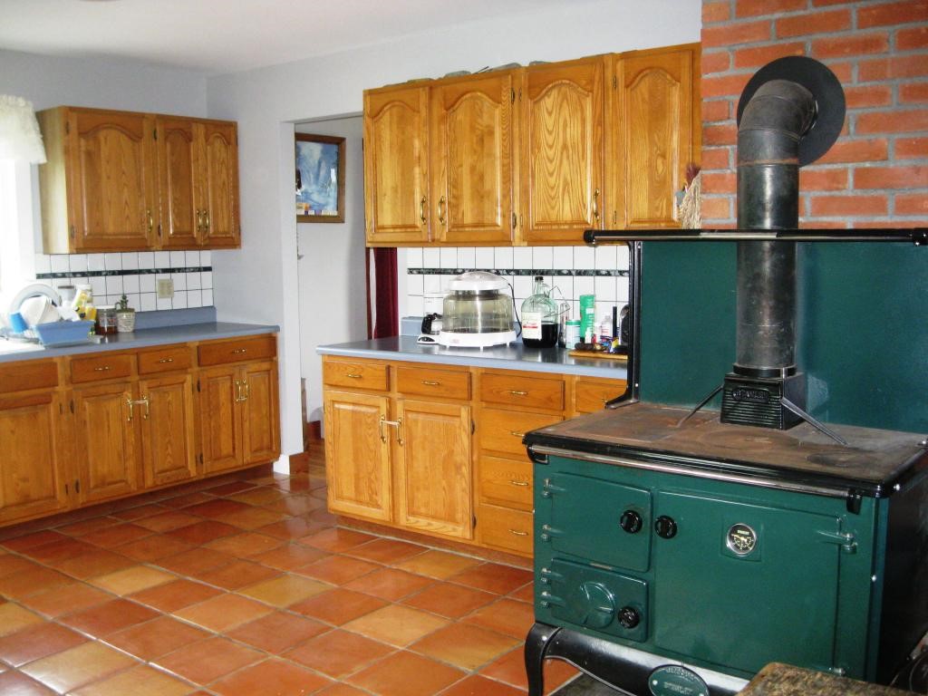 906 Folsom Hill Road Marshfield, VT 05658 - Photo 27 of 32 Gallery Image 27