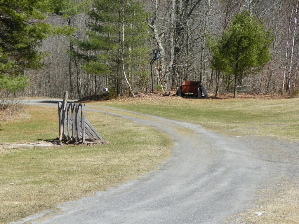 906 Folsom Hill Road Marshfield, VT 05658 - Photo 8 of 32 Gallery Image 8
