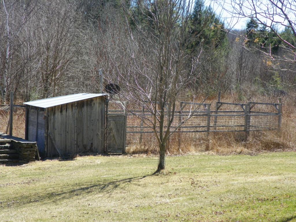 906 Folsom Hill Road Marshfield, VT 05658 - Photo 9 of 32 Gallery Image 9