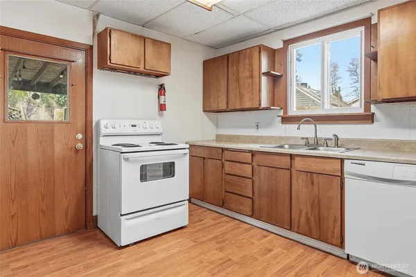 $600,000 | 11653 Glendale Way South, Seattle, WA 98168