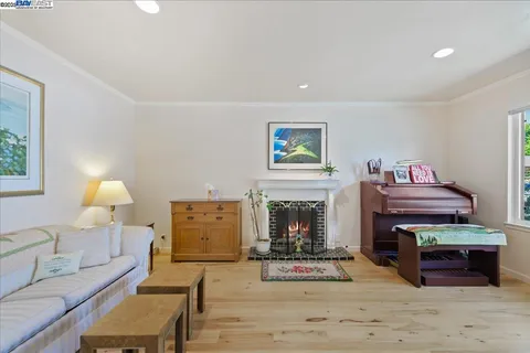 $1,645,000 | 1834 Brooktree Way, Pleasanton, CA 94566