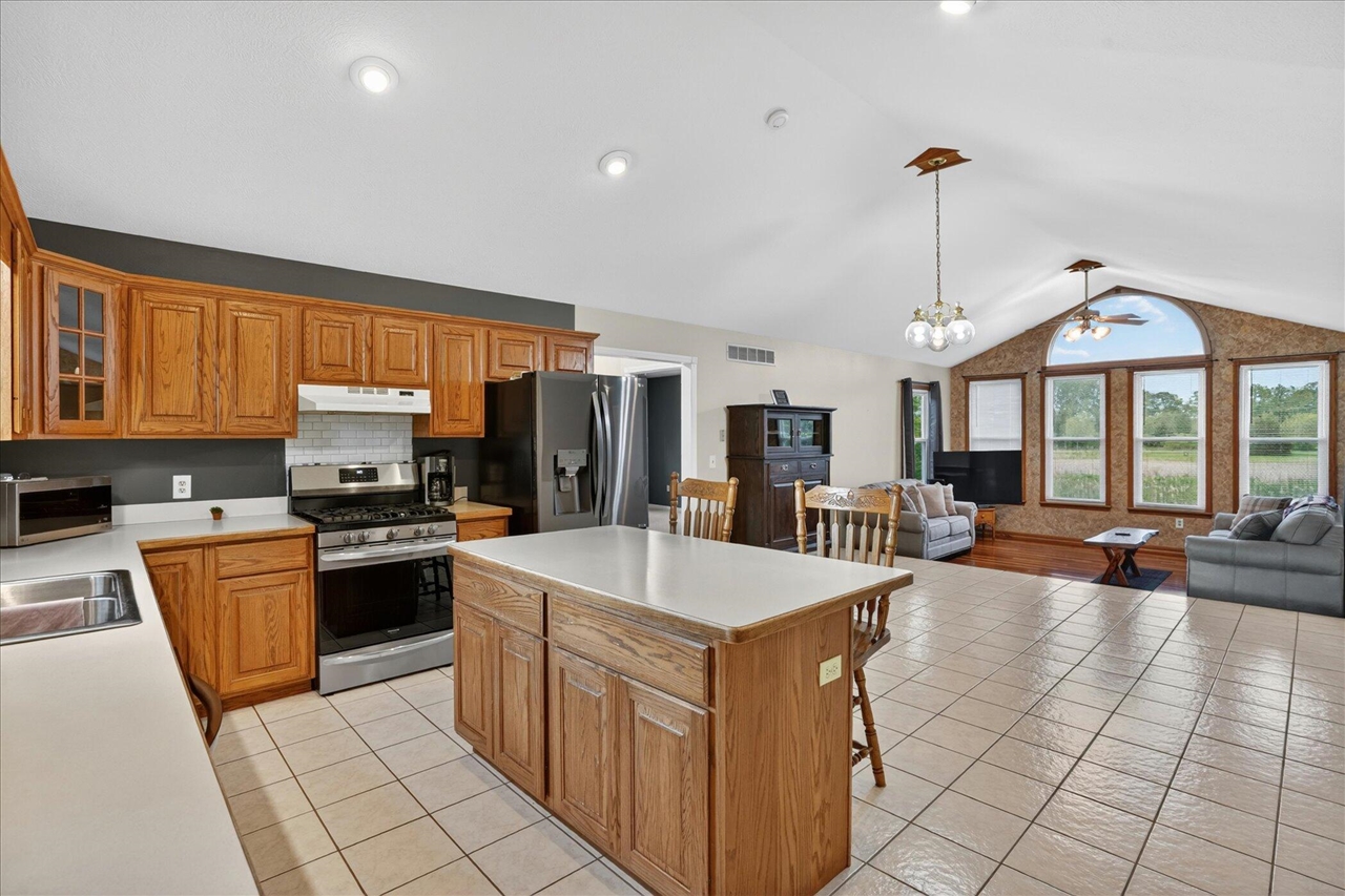5569 South Corey Road Perry, MI 48872 - Photo 10 of 63