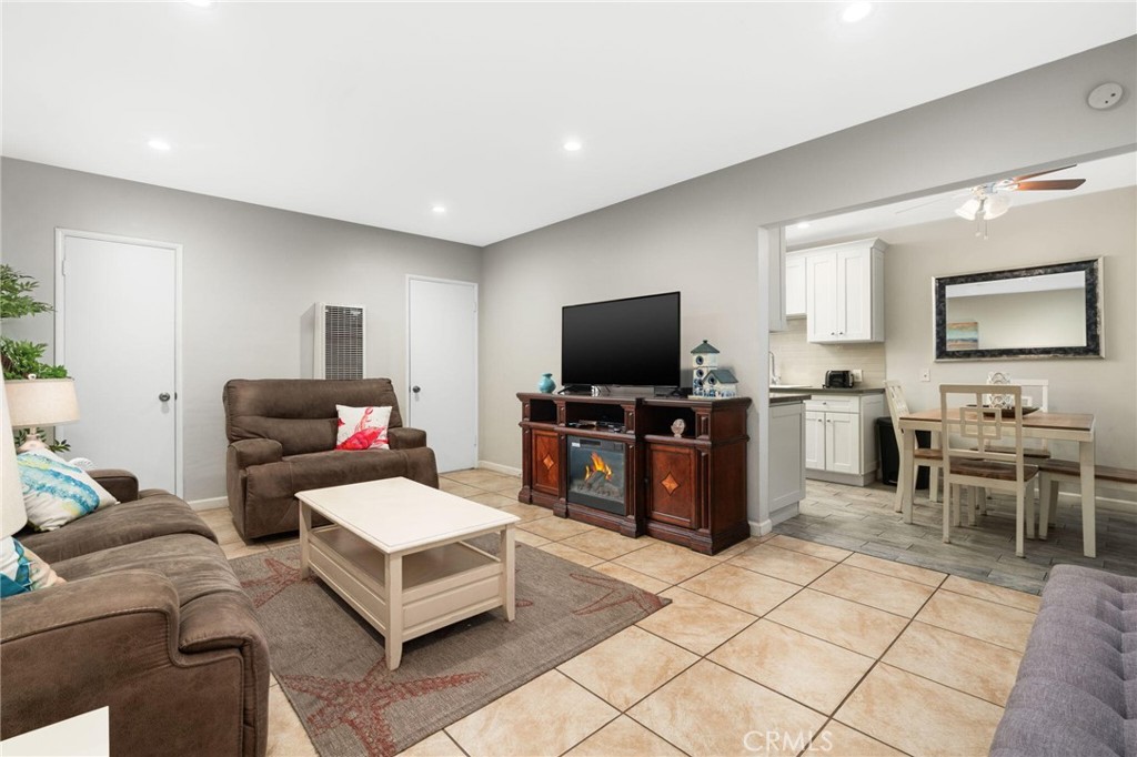 4980 Sandyland Road, Unit 104 Carpinteria, CA 93013 - Photo 5 of 38
