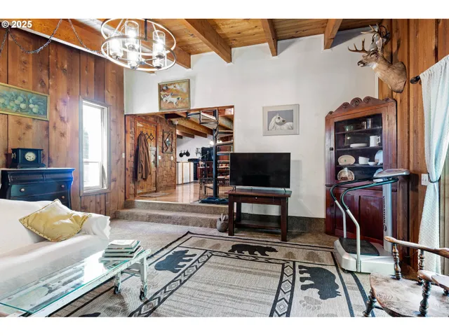 $549,000 | 38350 McKenzie Highway, Springfield, OR 97478