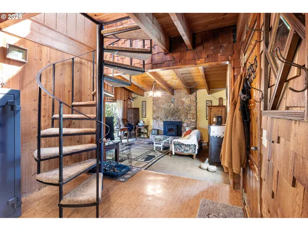 $549,000 | 38350 McKenzie Highway, Springfield, OR 97478