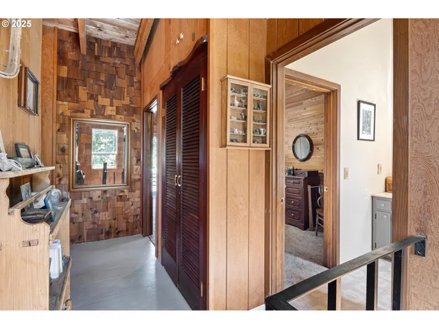 $549,000 | 38350 McKenzie Highway, Springfield, OR 97478