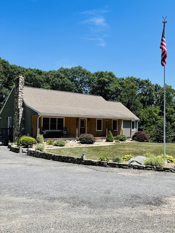 74 Ledgestone Road Douglas, MA 01516 - Photo 3 of 32