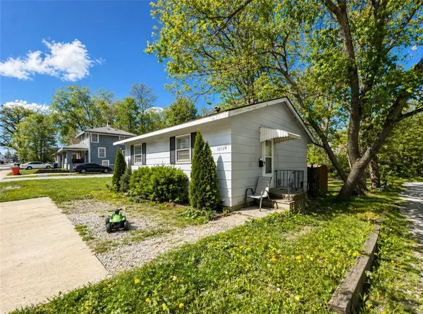 $55,000 | 1034 9th Street, Charleston, IL 61920