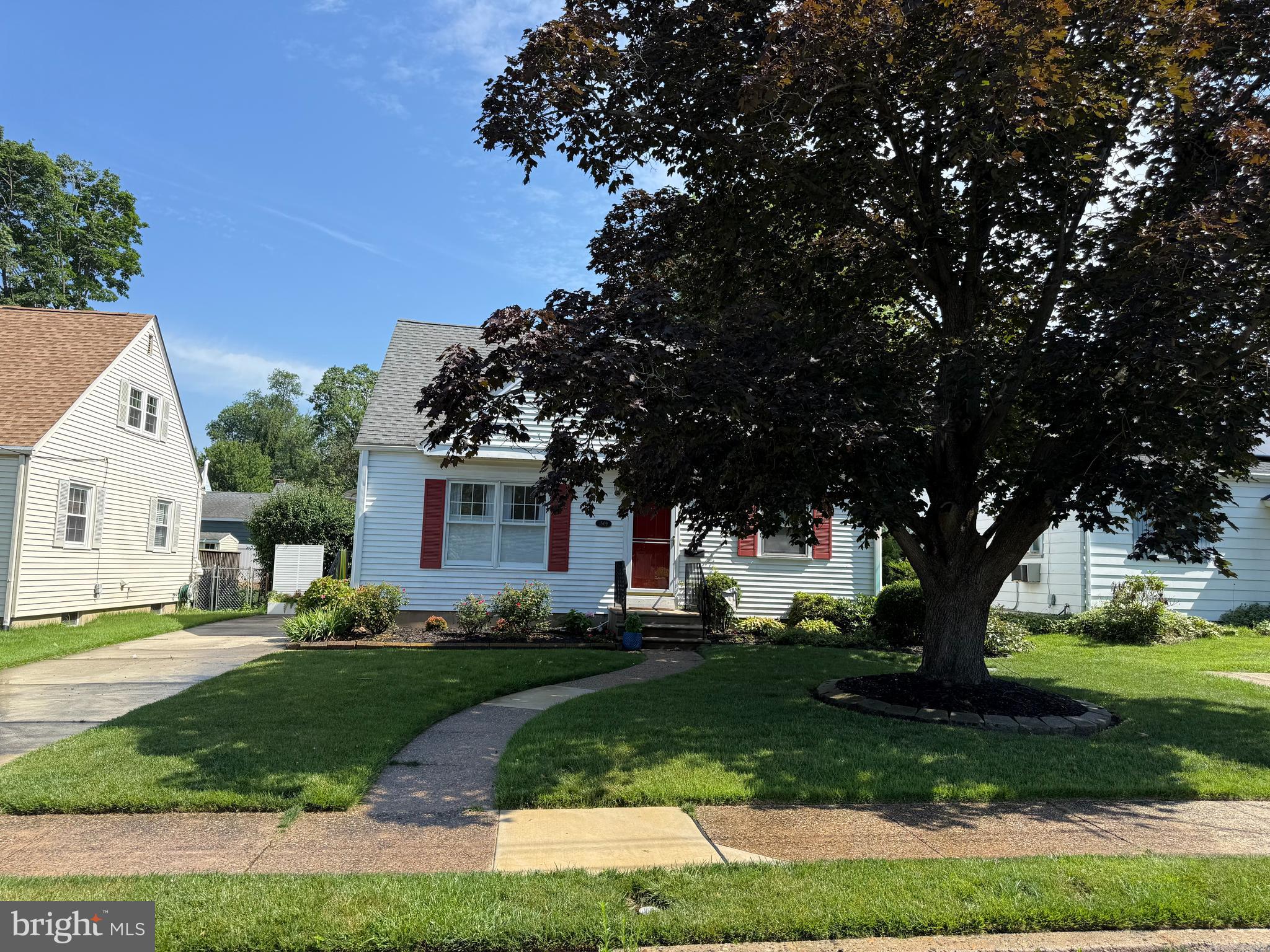 1509 Chestnut Avenue Haddon Heights, NJ 08035 - Photo 2 of 33