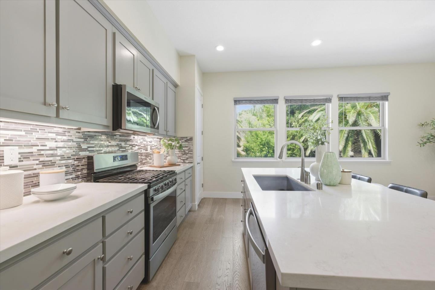 302 Cherokee Loop Mountain View, CA 94043 - Photo 21 of 38