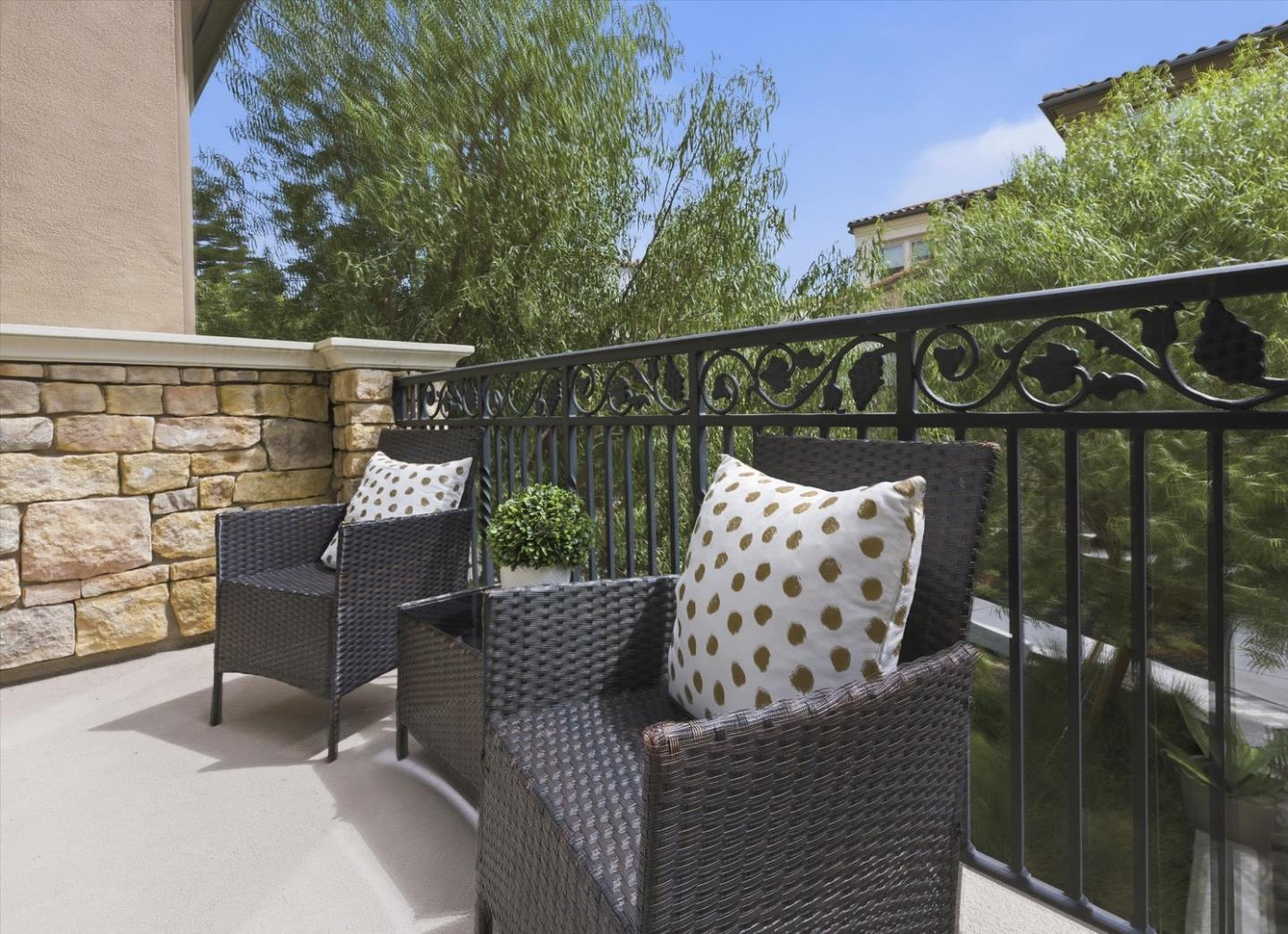 302 Cherokee Loop Mountain View, CA 94043 - Photo 31 of 38