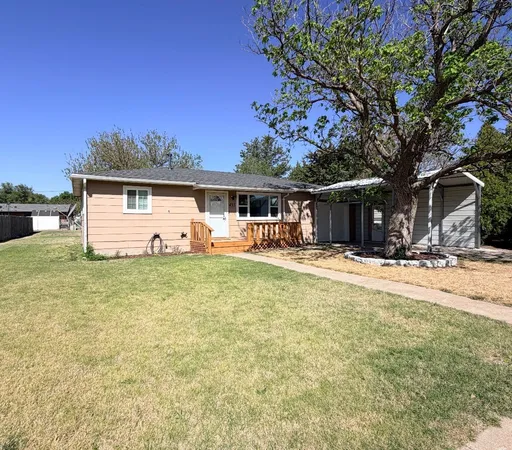 $149,500 | 433 South Central Avenue, Dighton, KS 67839
