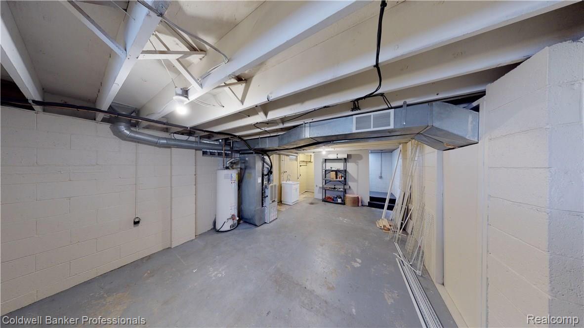 5214 Drayton Road Clarkston, MI 48346 - Photo 23 of 31 Full shot of basement.jpg