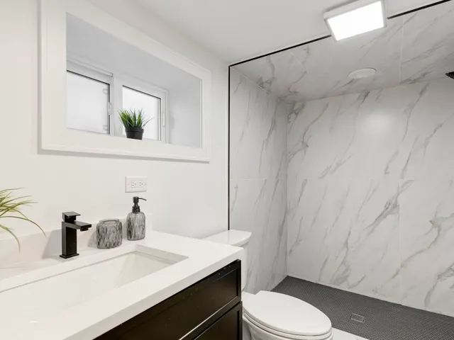 $550,000 | 5625 West Leland Avenue, Chicago, IL 60630