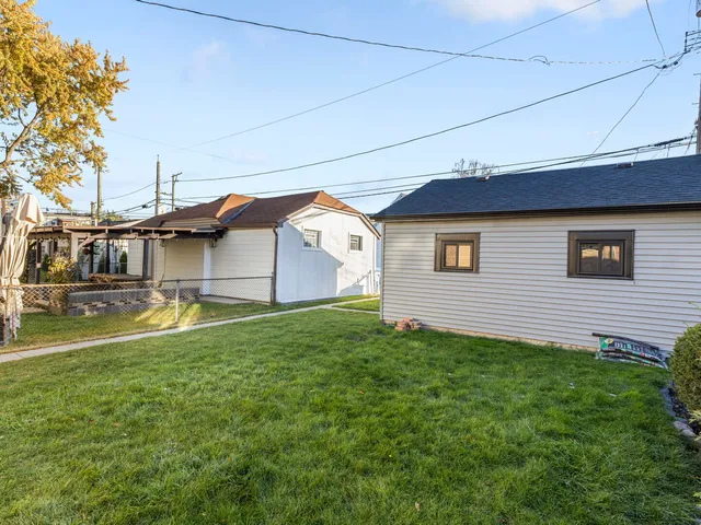 $550,000 | 5625 West Leland Avenue, Chicago, IL 60630