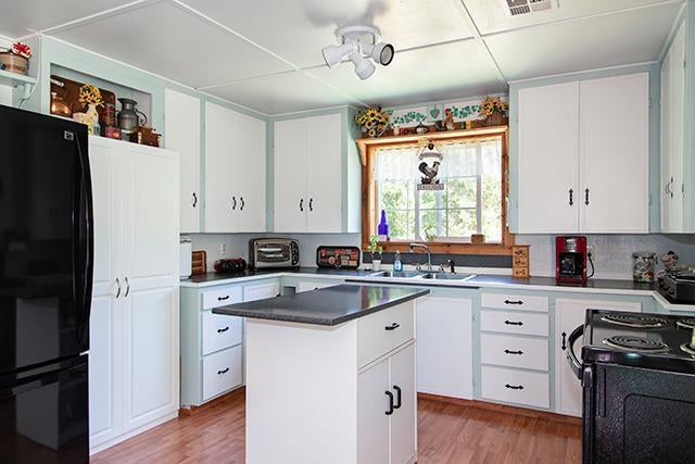 10527 Lower River Road Grants Pass, OR 97526 - Photo 5 of 31 Additional Photo