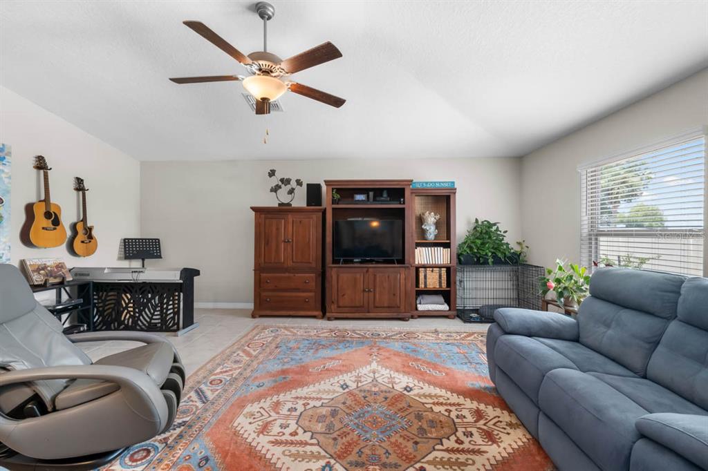 809 Timeless Moss Drive Ruskin, FL 33570 - Photo 20 of 76