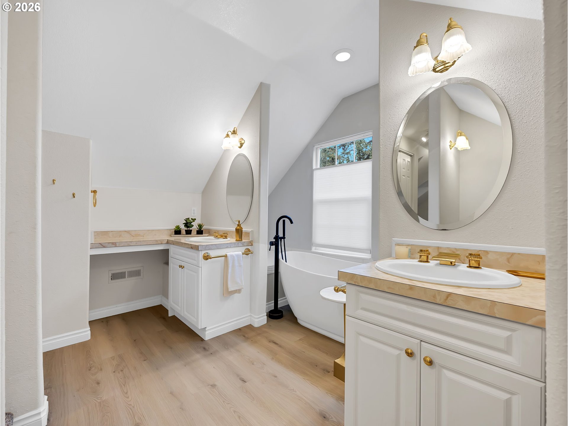 1312 Jackson Street Oregon City, OR 97045 - Photo 38 of 48 a bathroom with a double vanity sink and a mirror