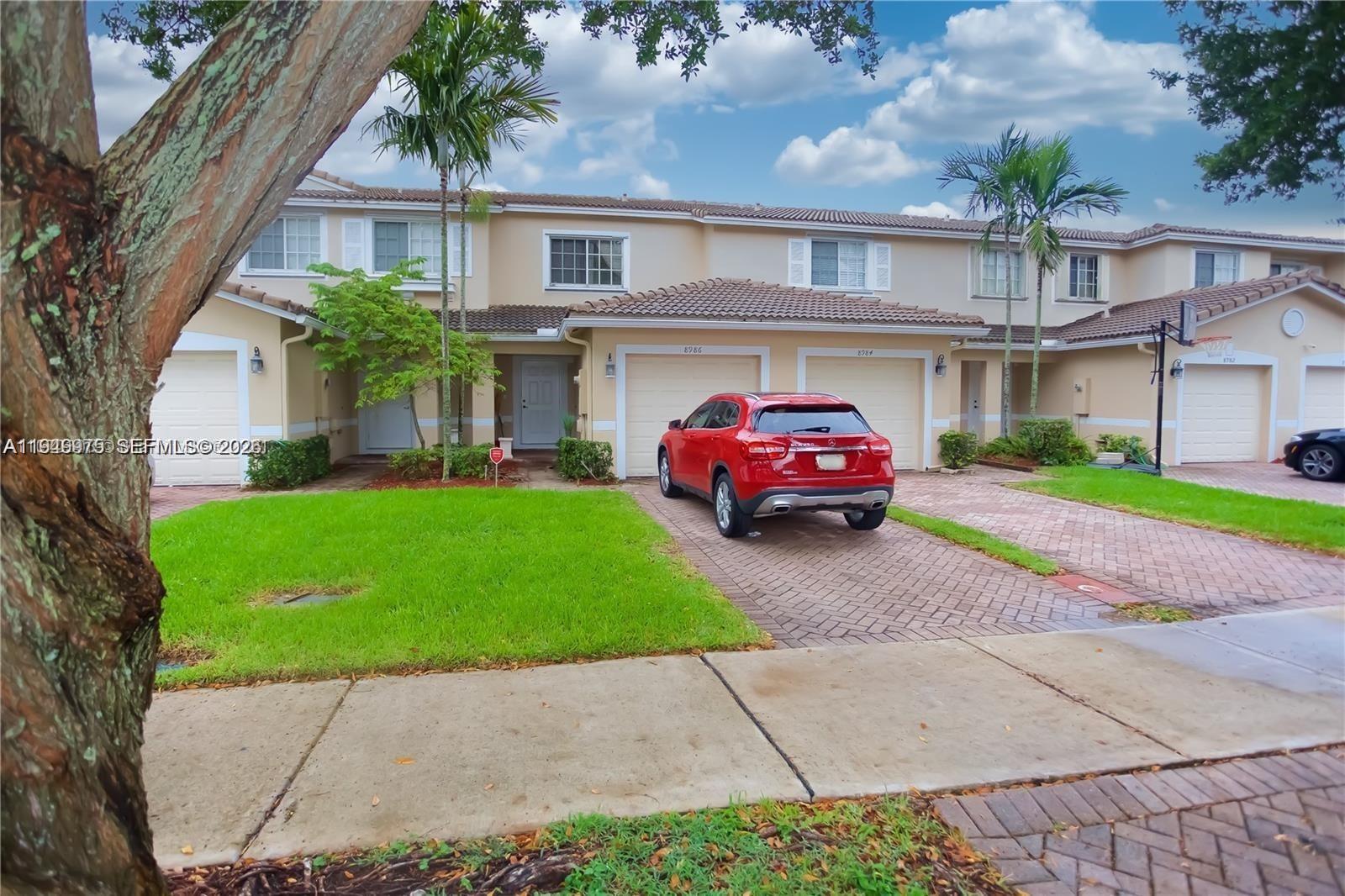 8986 Chambers Street, Unit 8986 Tamarac, FL 33321 - Photo 2 of 11