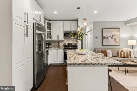 $365,000 | 1931 North Cleveland Street, Unit 112, Arlington, VA 22201