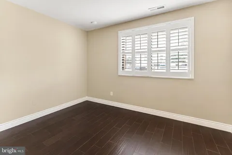 $365,000 | 1931 North Cleveland Street, Unit 112, Arlington, VA 22201