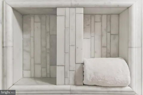 $365,000 | 1931 North Cleveland Street, Unit 112, Arlington, VA 22201