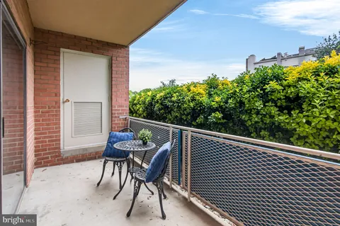 $365,000 | 1931 North Cleveland Street, Unit 112, Arlington, VA 22201