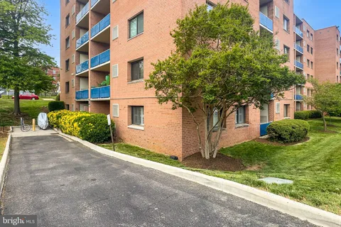 $365,000 | 1931 North Cleveland Street, Unit 112, Arlington, VA 22201