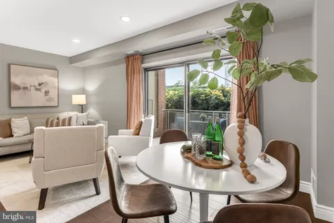$365,000 | 1931 North Cleveland Street, Unit 112, Arlington, VA 22201