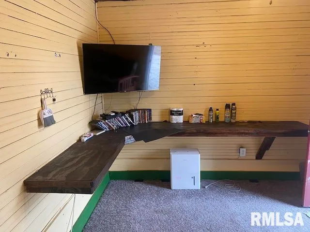 $12,000 | 408 North Toledo Street, Martinsville, IL 62442