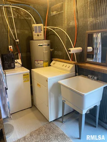 $12,000 | 408 North Toledo Street, Martinsville, IL 62442