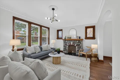 $450,000 | 5410 Tholozan Avenue, St. Louis, MO 63109