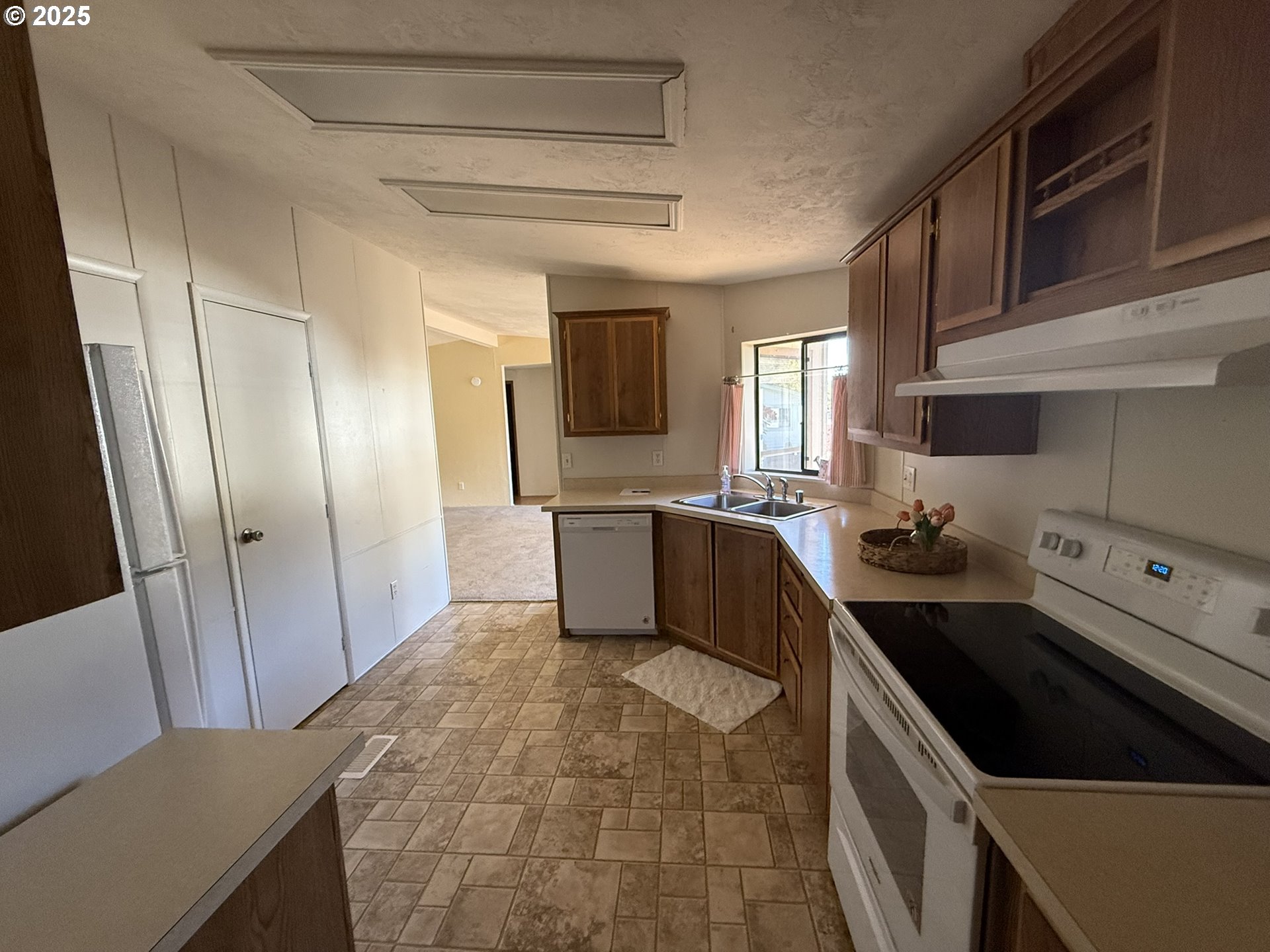 100 River Bend Road, Unit 25 Reedsport, OR 97467 - Photo 8 of 29 Gallery Image 8