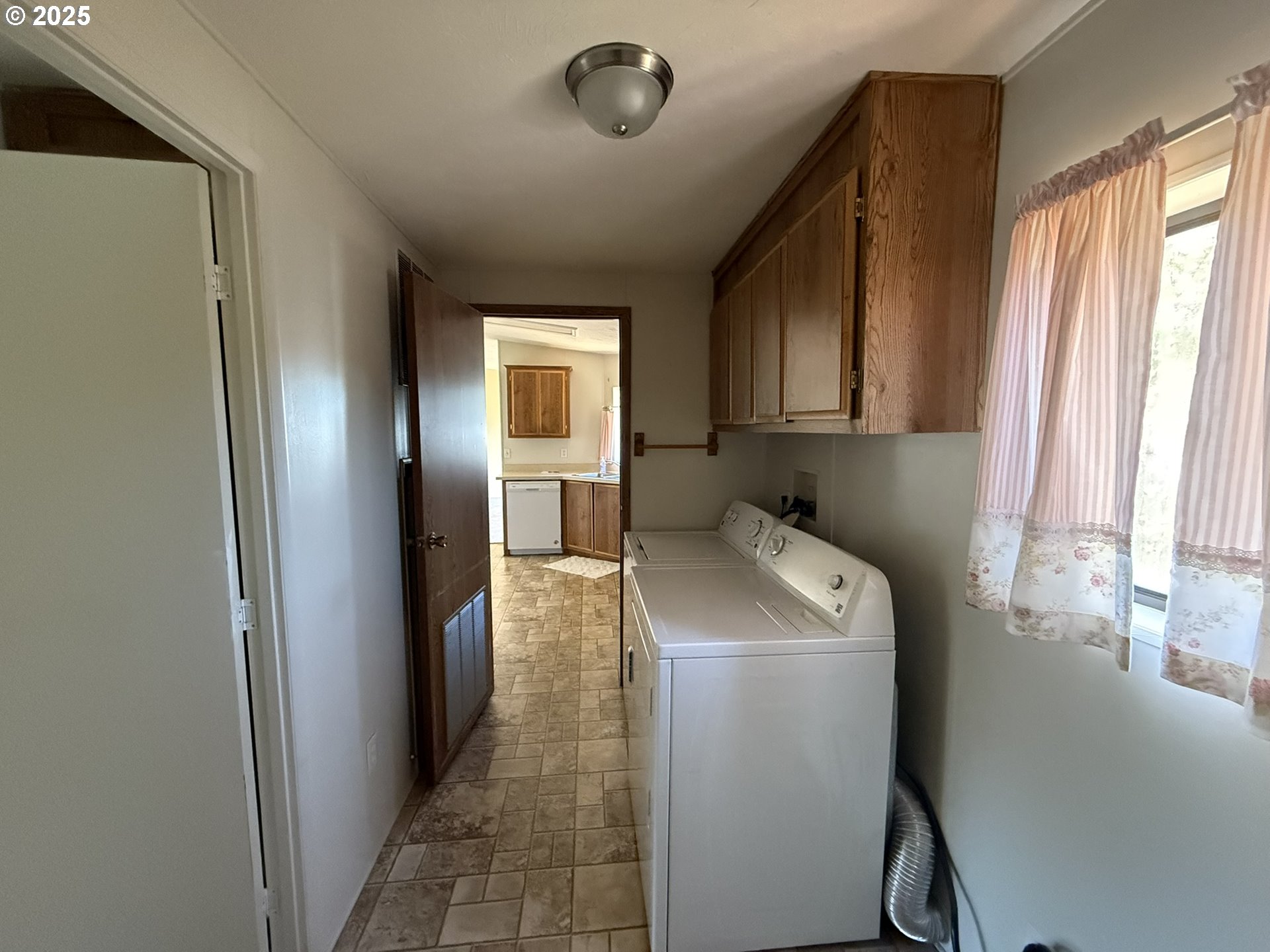 100 River Bend Road, Unit 25 Reedsport, OR 97467 - Photo 10 of 29 Gallery Image 10