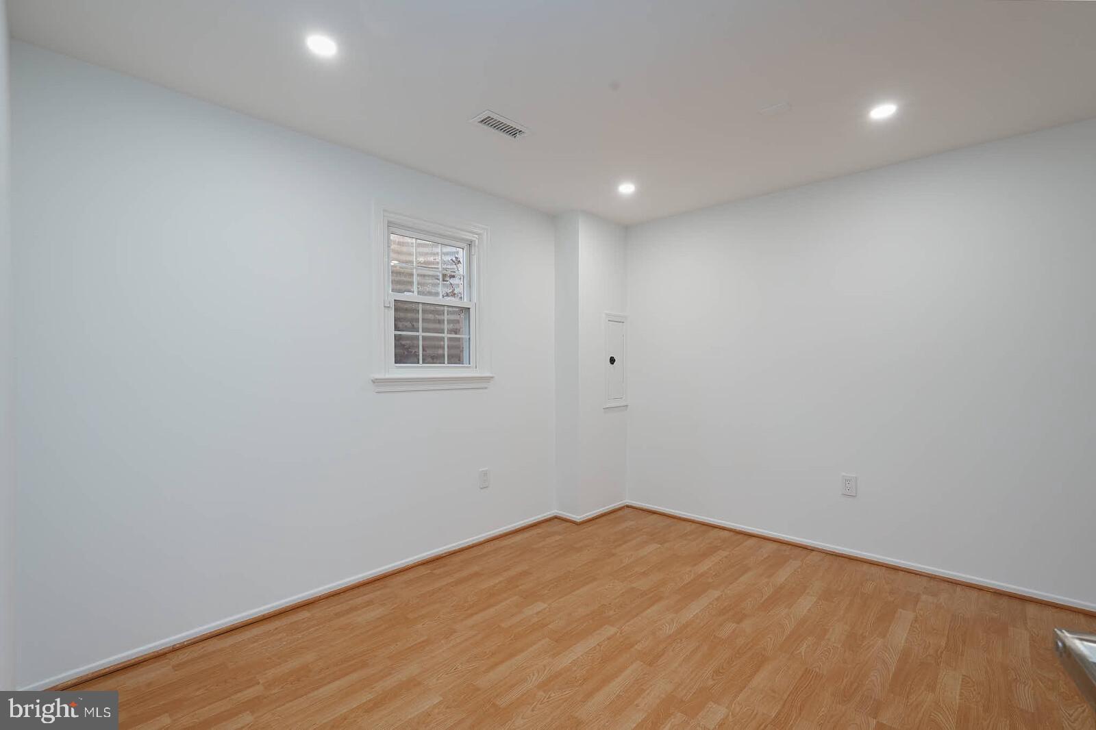 10246 Arizona Circle, Unit 36 Bethesda, MD 20817 - Photo 25 of 30 a view of empty room